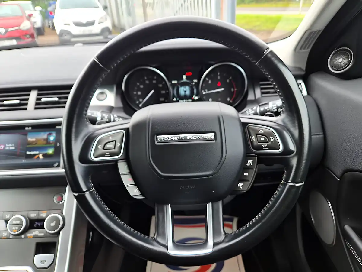 Used 2016 Land Rover Range Rover Evoque Se Tech Black - Interior and Exterior details 10