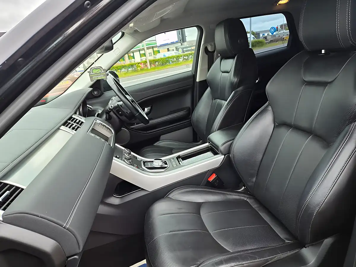 Used 2016 Land Rover Range Rover Evoque Se Tech Black - Interior and Exterior details 17