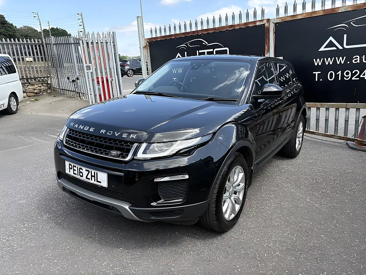 Used 2016 Land Rover Range Rover Evoque Se Tech Black - Interior and Exterior details 3