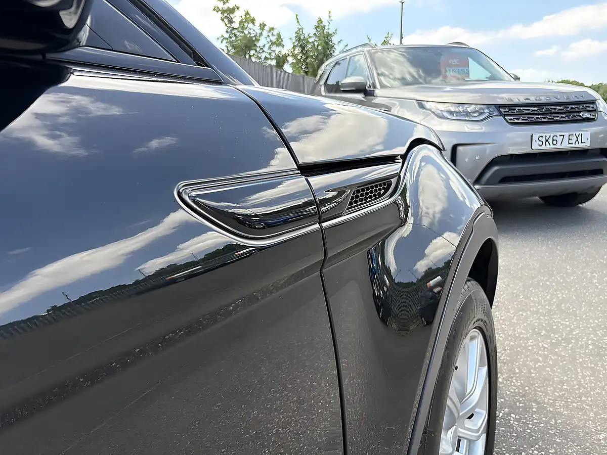 Used 2016 Land Rover Range Rover Evoque Se Tech Black - Interior and Exterior details 6