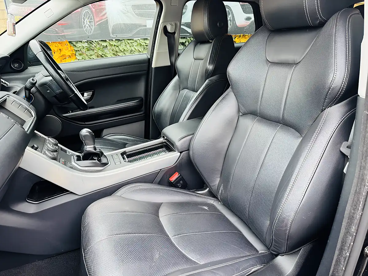 Used 2016 Land Rover Range Rover Evoque Se Tech Black - Interior and Exterior details 15
