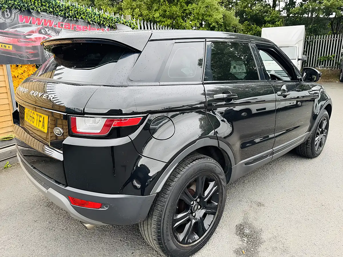 Used 2016 Land Rover Range Rover Evoque Se Tech Black - Interior and Exterior details 5
