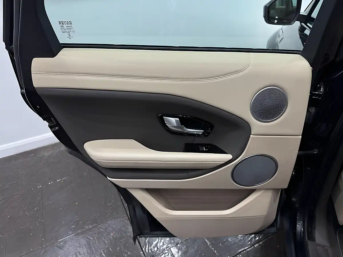 Used 2016 Land Rover Range Rover Evoque Se Tech Black - Interior and Exterior details 17