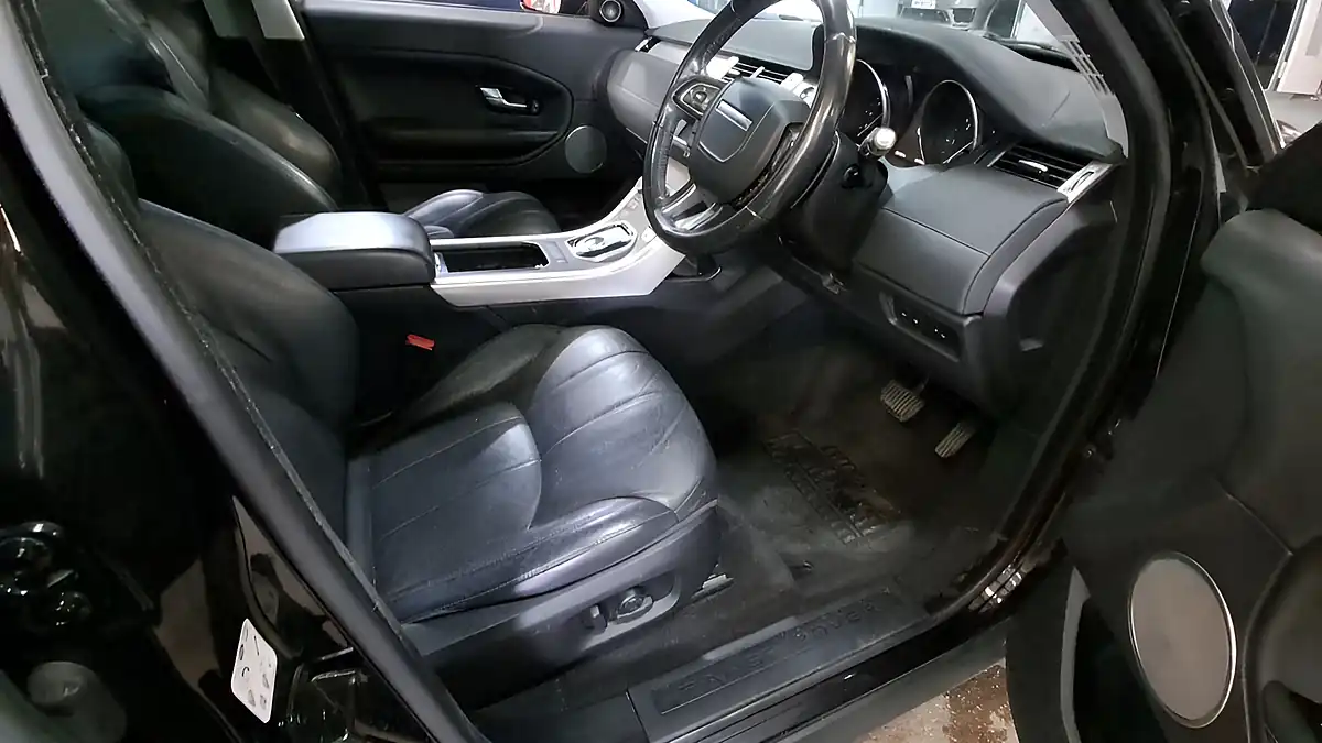 Used 2016 Land Rover Range Rover Evoque Se Tech Black - Interior and Exterior details 7