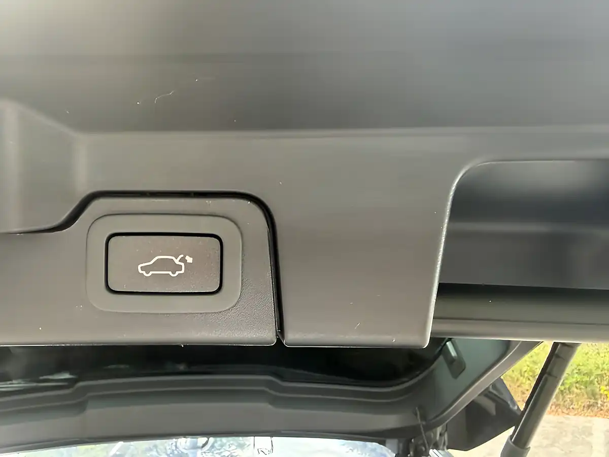 Used 2016 Land Rover Range Rover Evoque Se Tech Blue - Interior and Exterior details 13