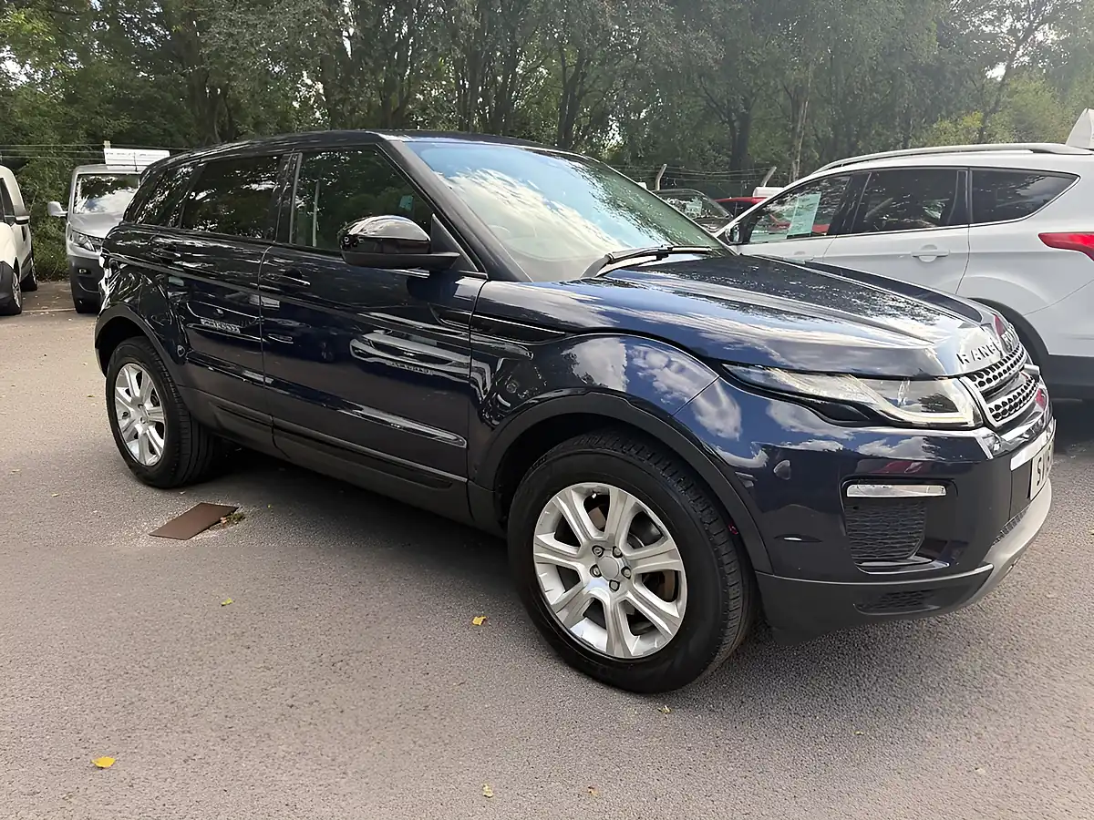 Used 2016 Land Rover Range Rover Evoque Se Tech Blue - Interior and Exterior details 9