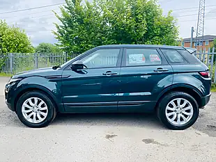 Used 2016 Land Rover Range Rover Evoque Se Tech Green - Interior and Exterior details 11