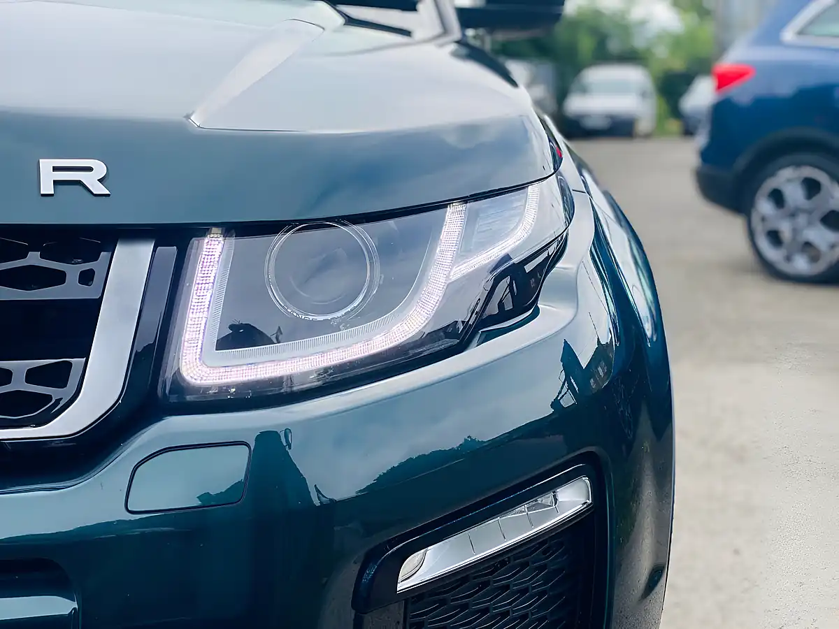 Used 2016 Land Rover Range Rover Evoque Se Tech Green - Interior and Exterior details 13