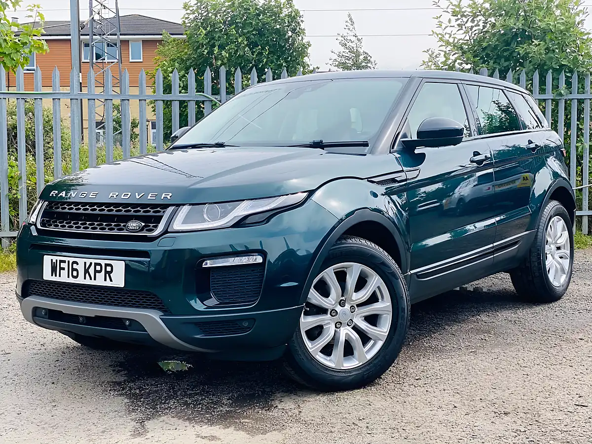 Used 2016 Land Rover Range Rover Evoque Se Tech Green - Interior and Exterior details 3