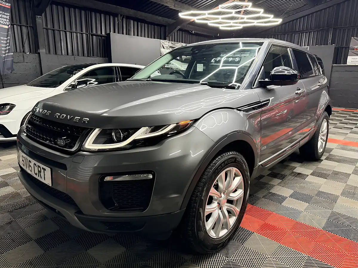 Used 2016 Land Rover Range Rover Evoque Se Tech Grey - Interior and Exterior details 17