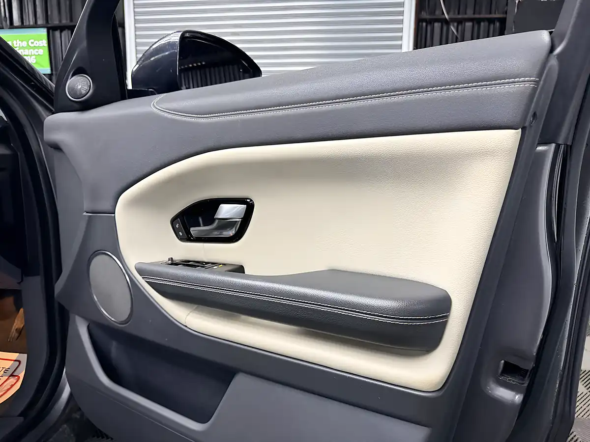 Used 2016 Land Rover Range Rover Evoque Se Tech Grey - Interior and Exterior details 18
