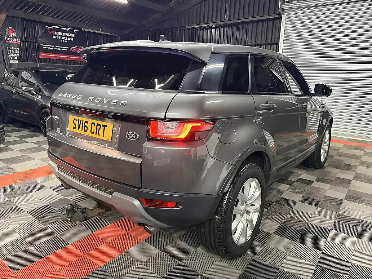 Used 2016 Land Rover Range Rover Evoque Se Tech Grey - Interior and Exterior details 8