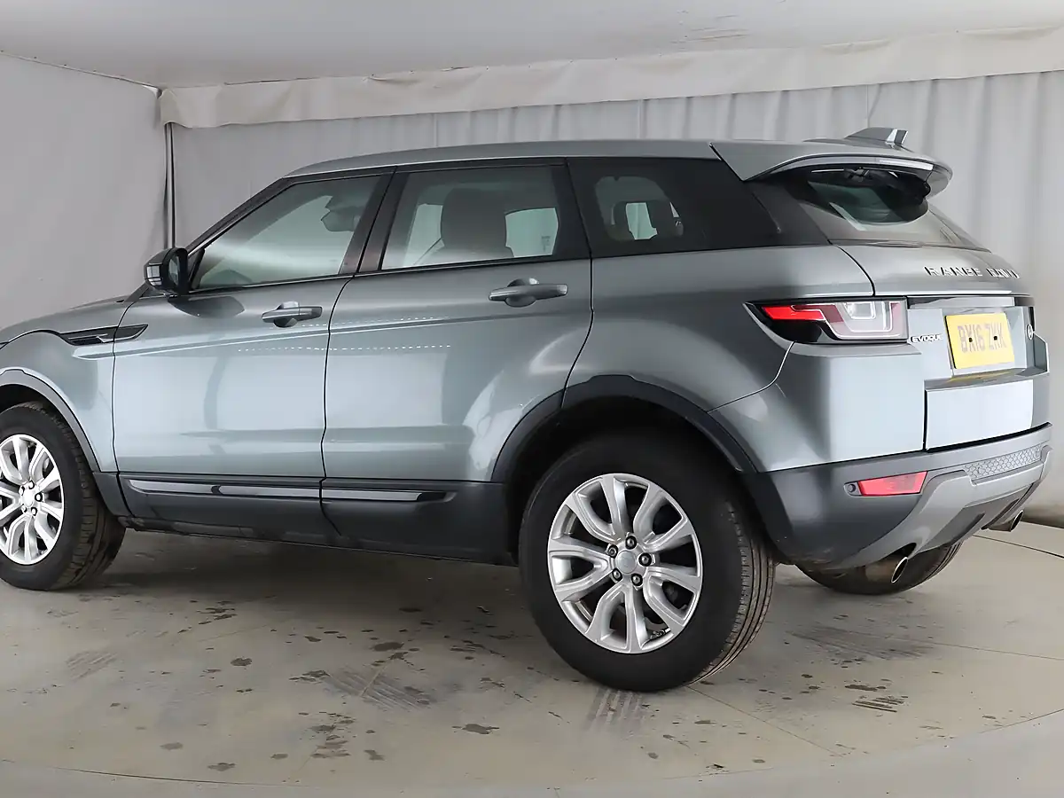 Used 2016 Land Rover Range Rover Evoque Se Tech Grey - Interior and Exterior details 4