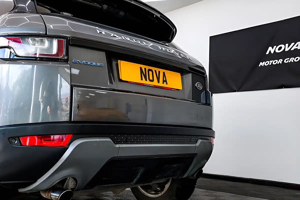 Used 2016 Land Rover Range Rover Evoque Se Tech Grey - Interior and Exterior details 14