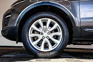Used 2016 Land Rover Range Rover Evoque Se Tech Grey - Interior and Exterior details 16