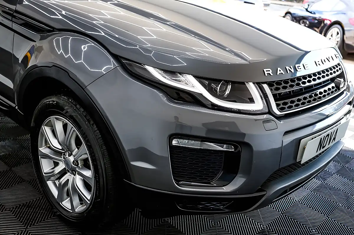 Used 2016 Land Rover Range Rover Evoque Se Tech Grey - Interior and Exterior details 17