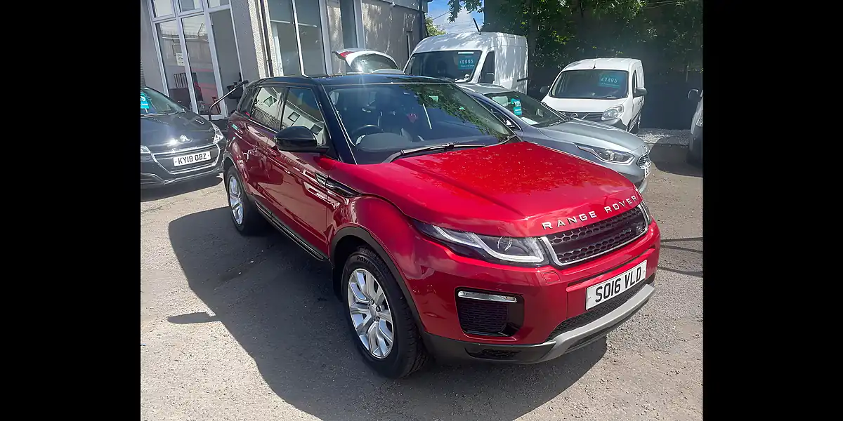 Used 2016 Land Rover Range Rover Evoque Se Tech Red - Front View
