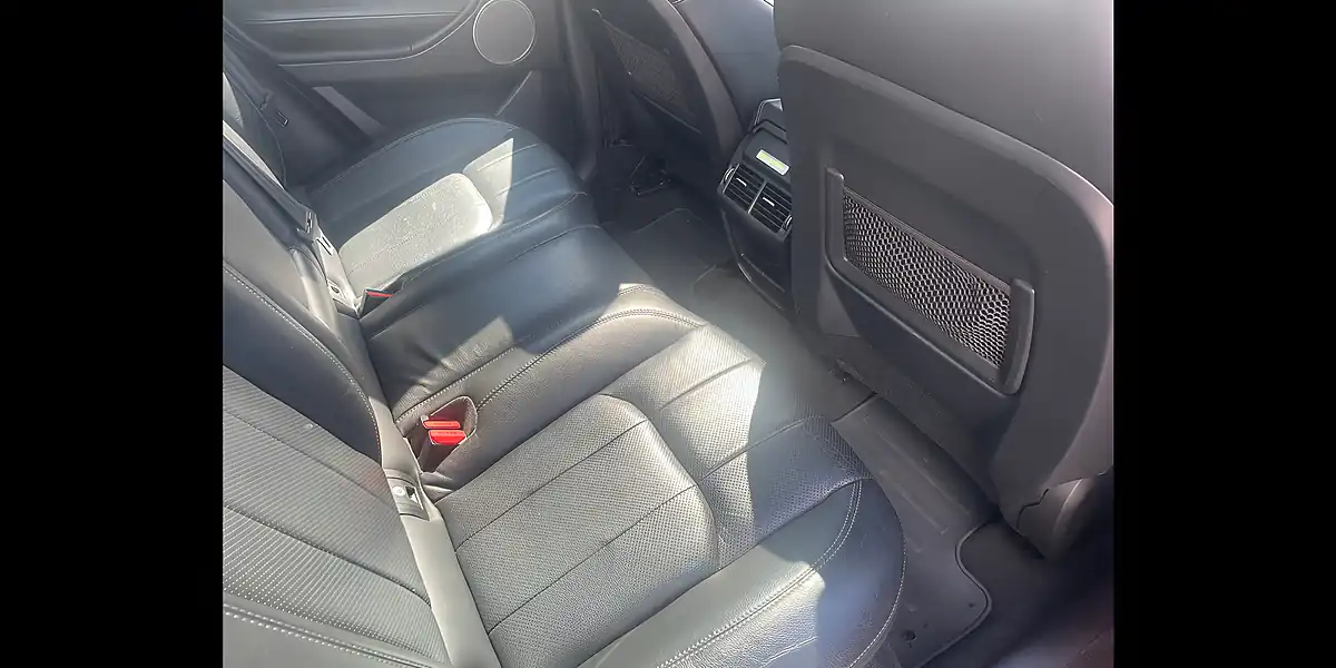 Used 2016 Land Rover Range Rover Evoque Se Tech Red - Interior and Exterior details 14