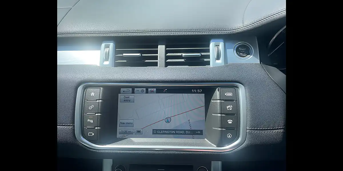 Used 2016 Land Rover Range Rover Evoque Se Tech Red - Interior and Exterior details 17