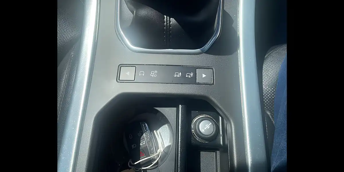 Used 2016 Land Rover Range Rover Evoque Se Tech Red - Interior and Exterior details 20