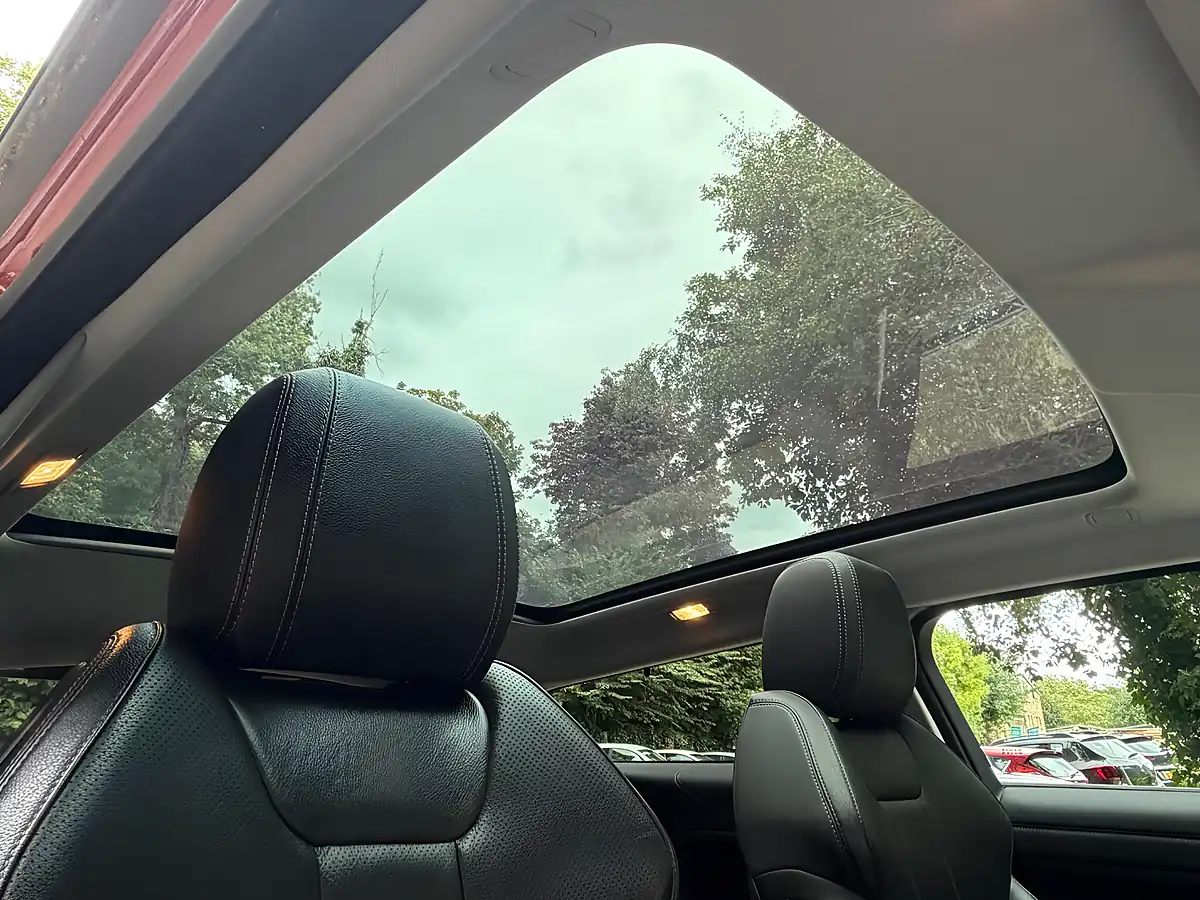 Used 2016 Land Rover Range Rover Evoque Se Tech Red - Interior and Exterior details 16