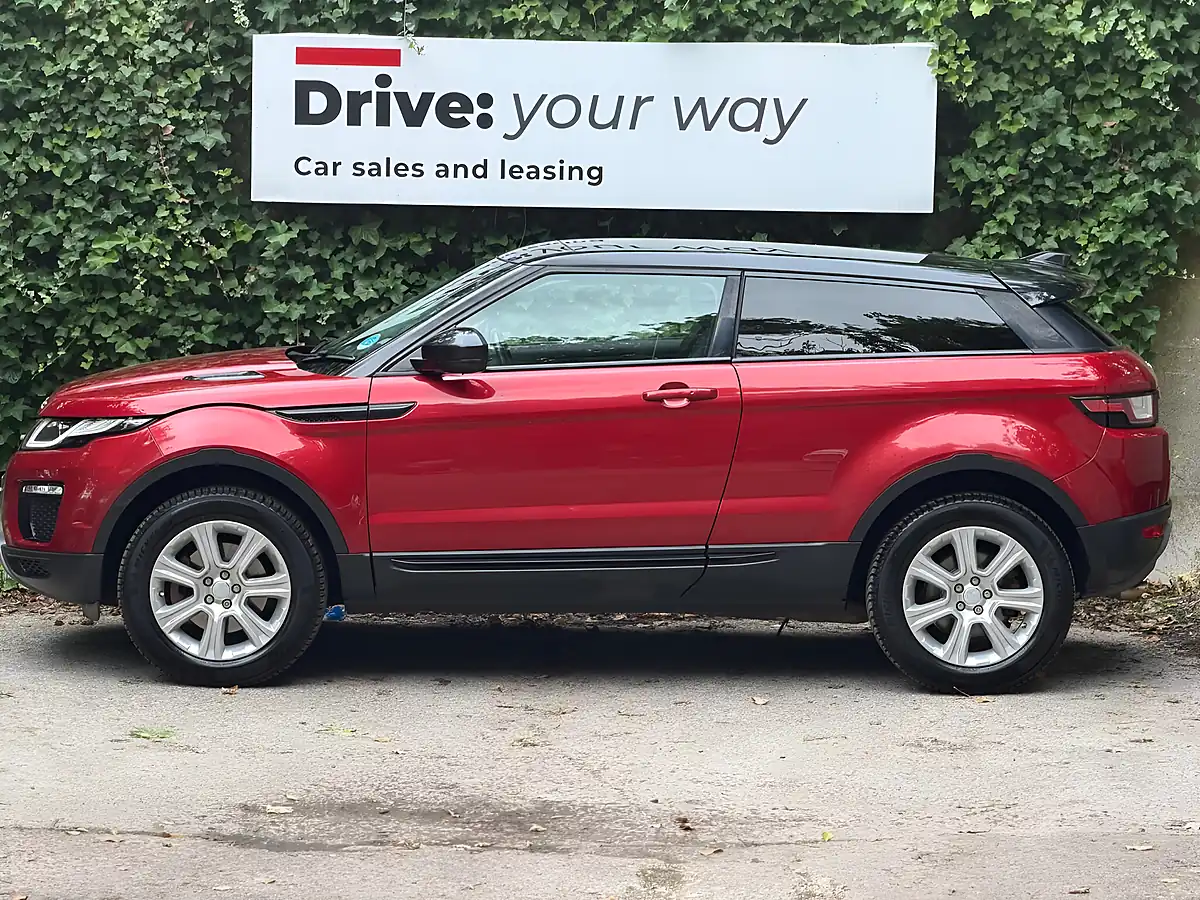 Used 2016 Land Rover Range Rover Evoque Se Tech Red - Interior and Exterior details 4