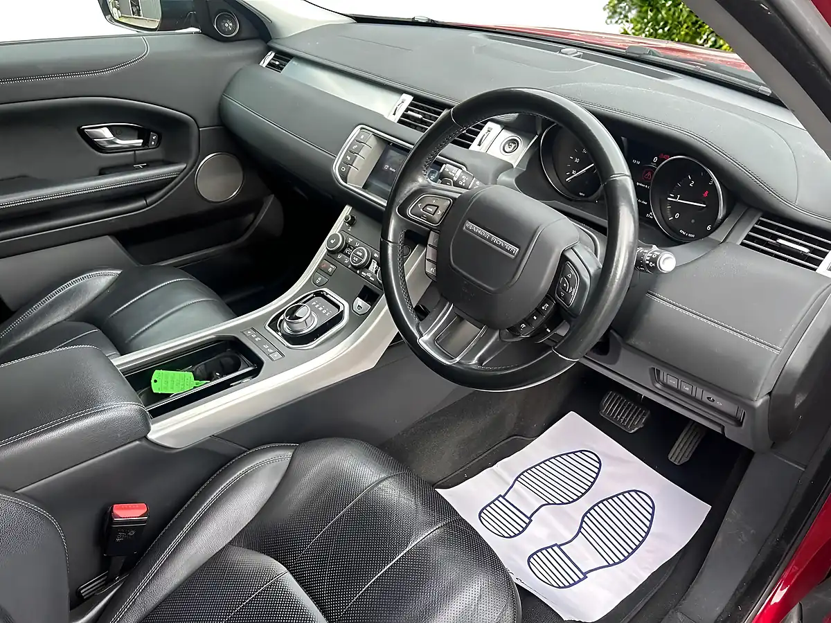 Used 2016 Land Rover Range Rover Evoque Se Tech Red - Interior and Exterior details 7