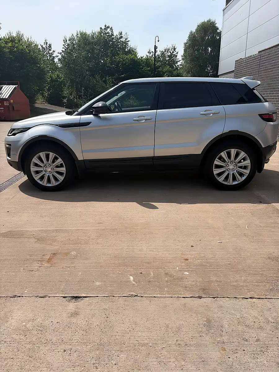 Used 2016 Land Rover Range Rover Evoque Se Tech Silver - Interior and Exterior details 2