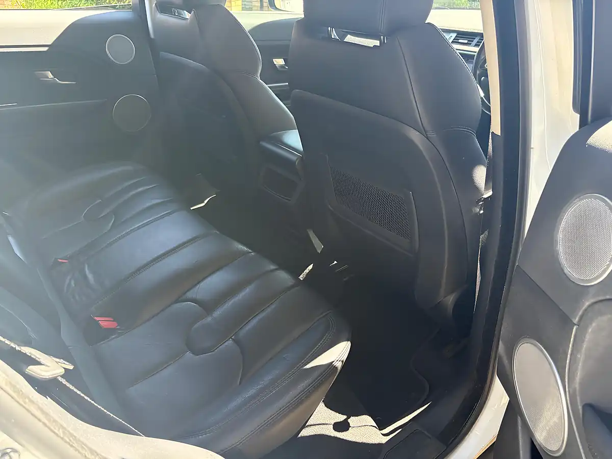Used 2016 Land Rover Range Rover Evoque Se White - Interior and Exterior details 11