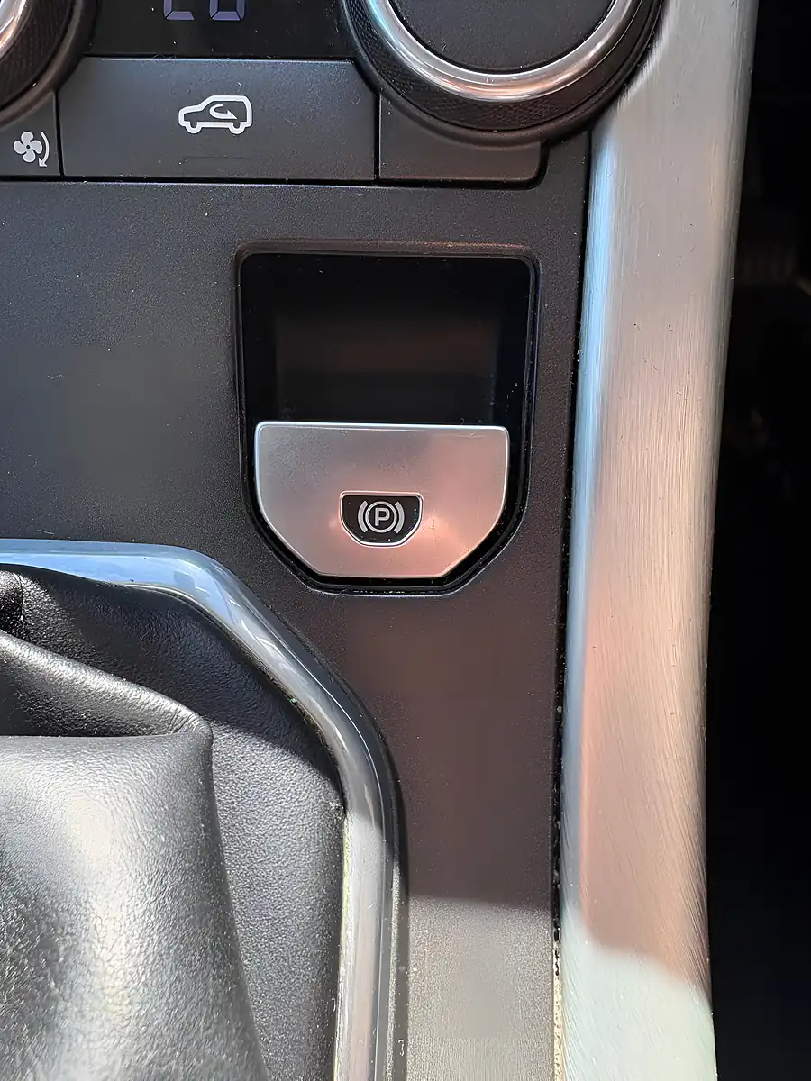 Used 2016 Land Rover Range Rover Evoque Se White - Interior and Exterior details 17