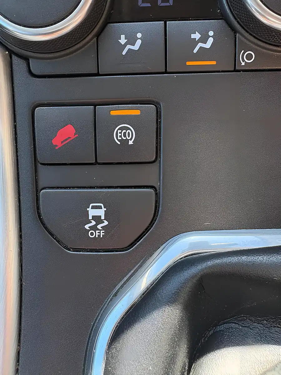 Used 2016 Land Rover Range Rover Evoque Se White - Interior and Exterior details 18