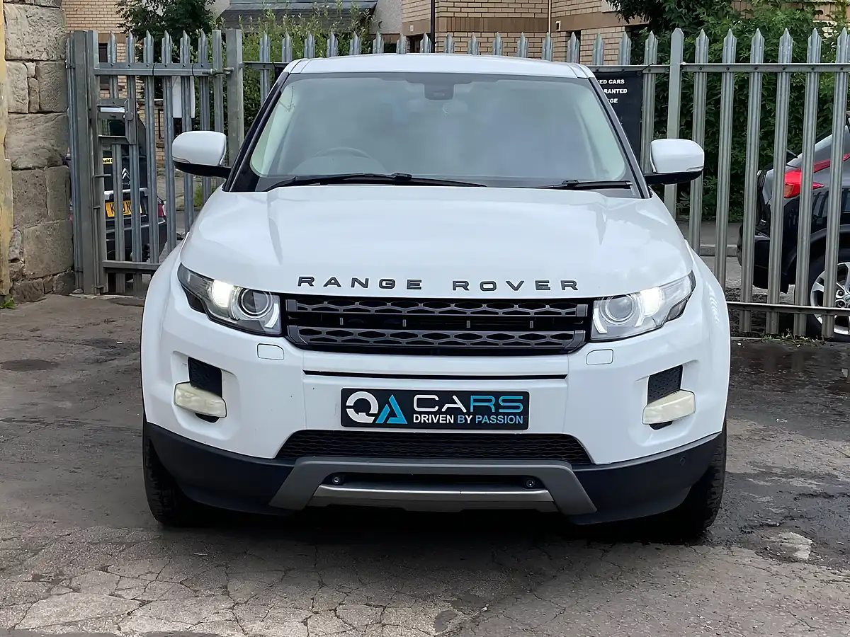 Used 2016 Land Rover Range Rover Evoque Se White - Interior and Exterior details 2