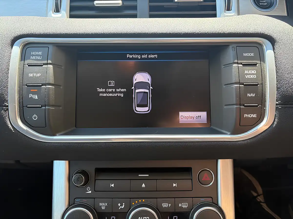 Used 2016 Land Rover Range Rover Evoque Se White - Interior and Exterior details 20