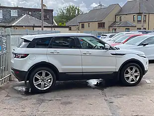 Used 2016 Land Rover Range Rover Evoque Se White - Interior and Exterior details 7