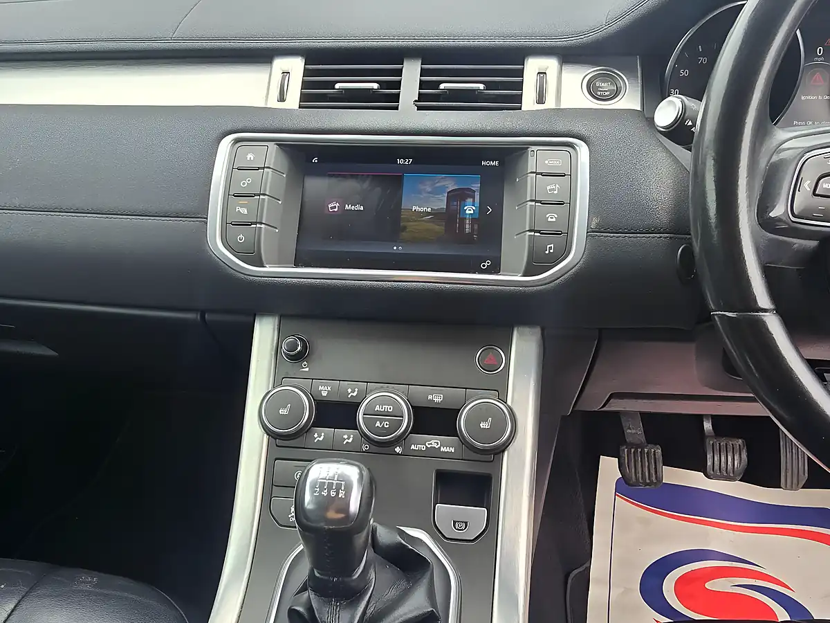 Used 2016 Land Rover Range Rover Evoque Se White - Interior and Exterior details 11