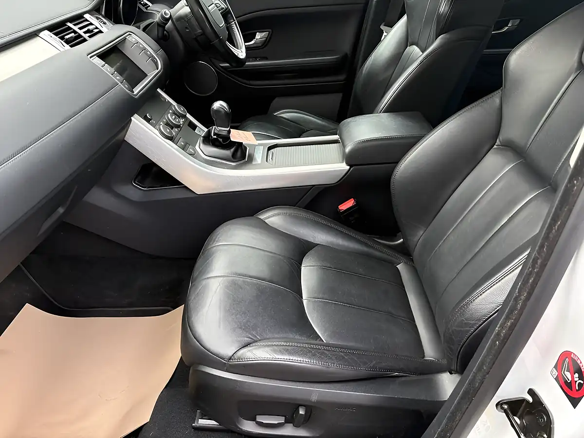 Used 2016 Land Rover Range Rover Evoque Se White - Interior and Exterior details 14