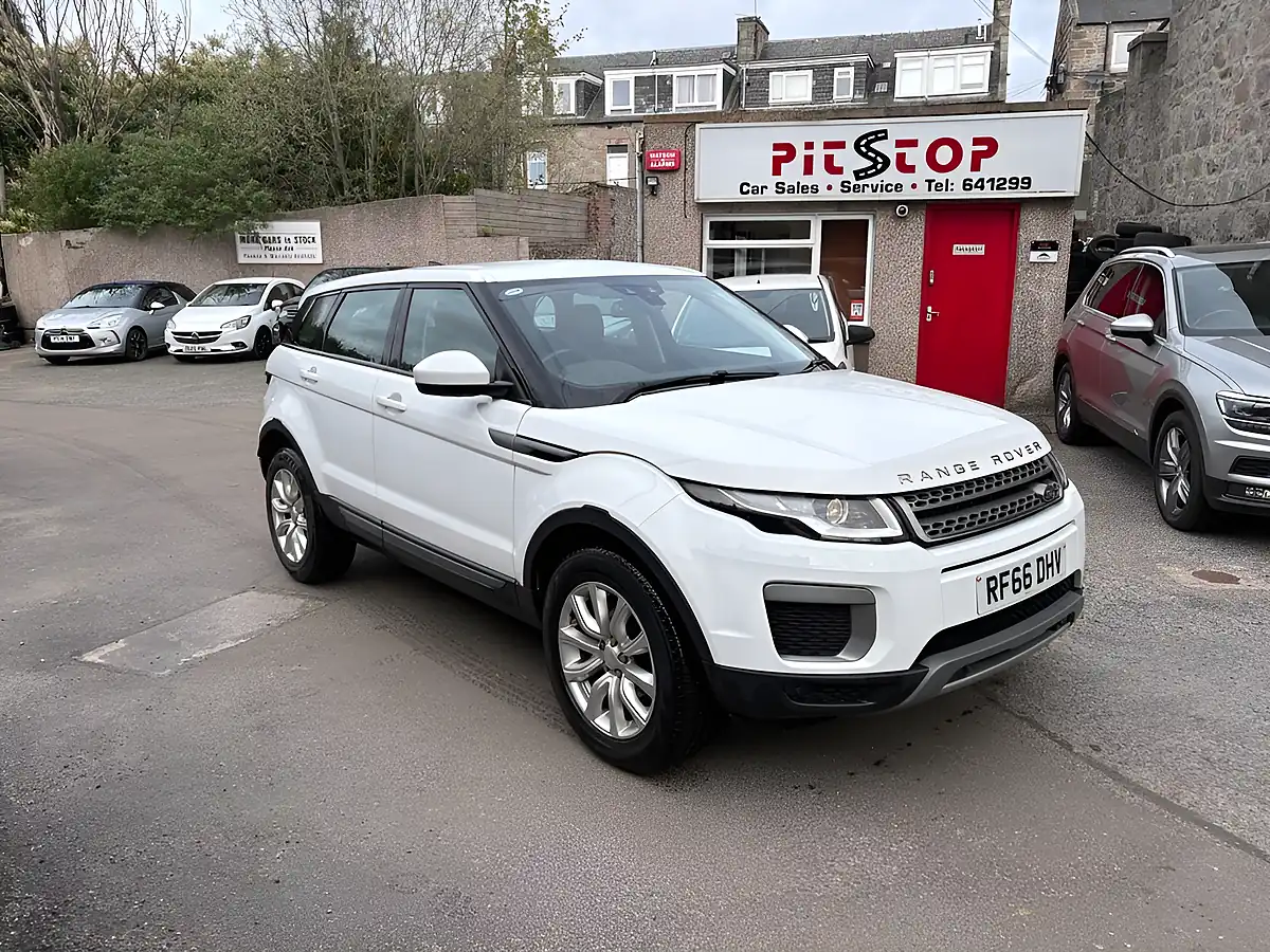 Used 2016 Land Rover Range Rover Evoque Se White - Interior and Exterior details 2