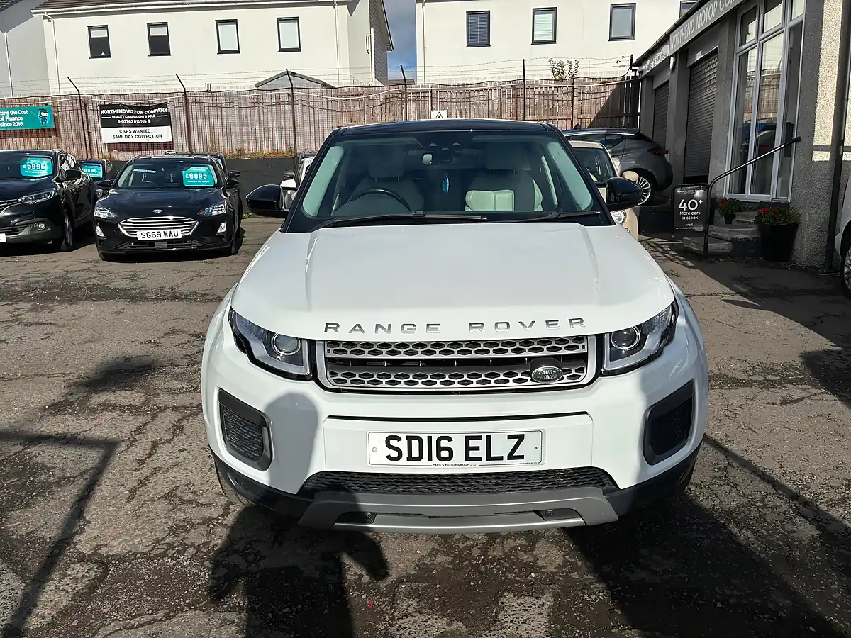 Used 2016 Land Rover Range Rover Evoque Se White - Interior and Exterior details 10