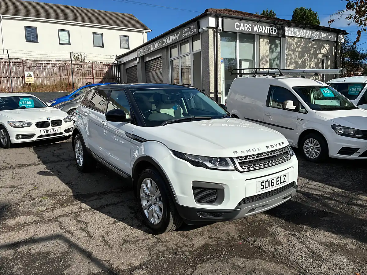 Used 2016 Land Rover Range Rover Evoque Se White - Interior and Exterior details 4