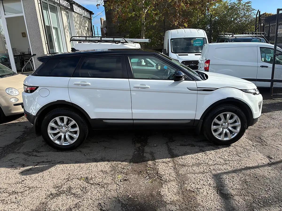 Used 2016 Land Rover Range Rover Evoque Se White - Interior and Exterior details 5