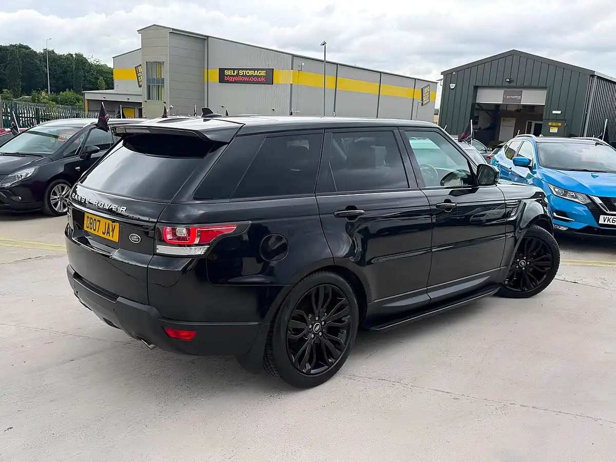 Used 2016 Land Rover Range Rover Sport Hse Dynamic Black - Interior and Exterior details 10