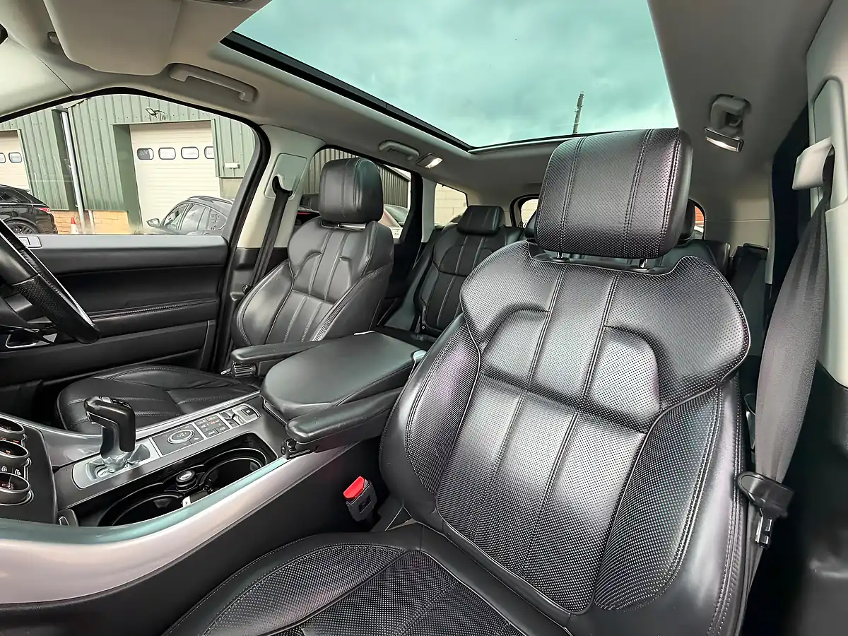 Used 2016 Land Rover Range Rover Sport Hse Dynamic Black - Interior and Exterior details 19