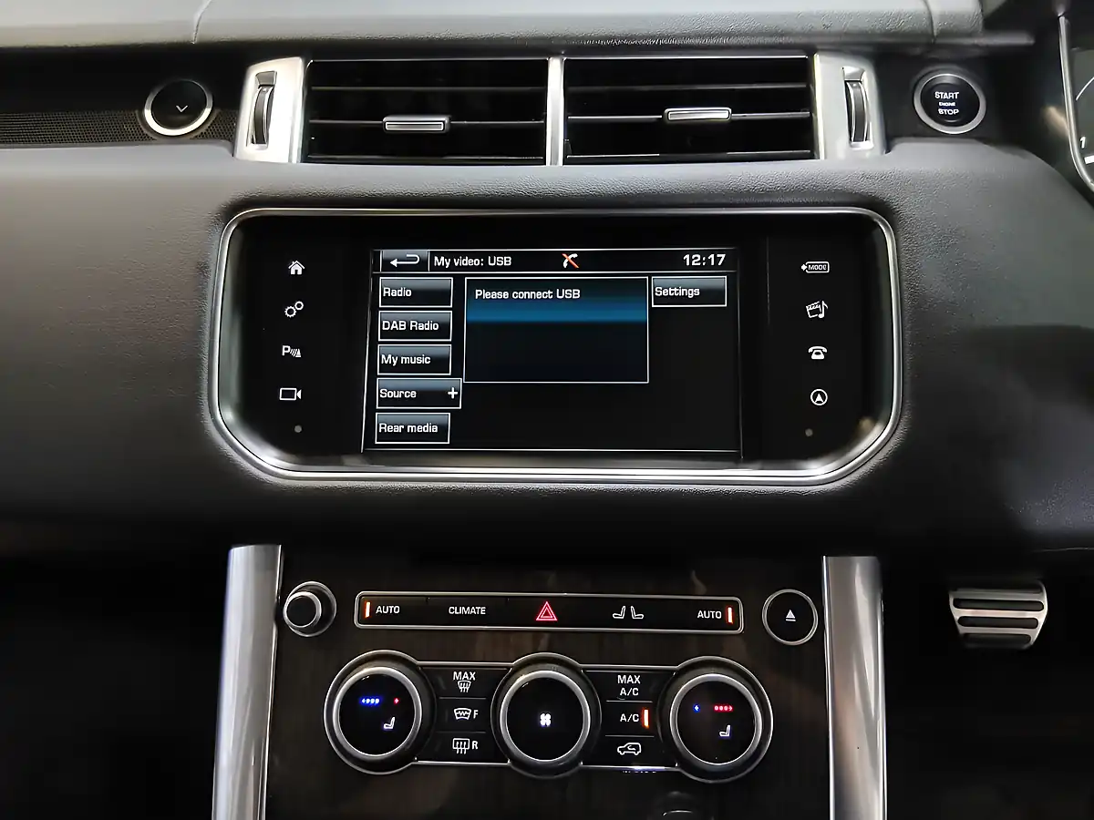 Used 2016 Land Rover Range Rover Sport Hse Dynamic Black - Interior and Exterior details 15