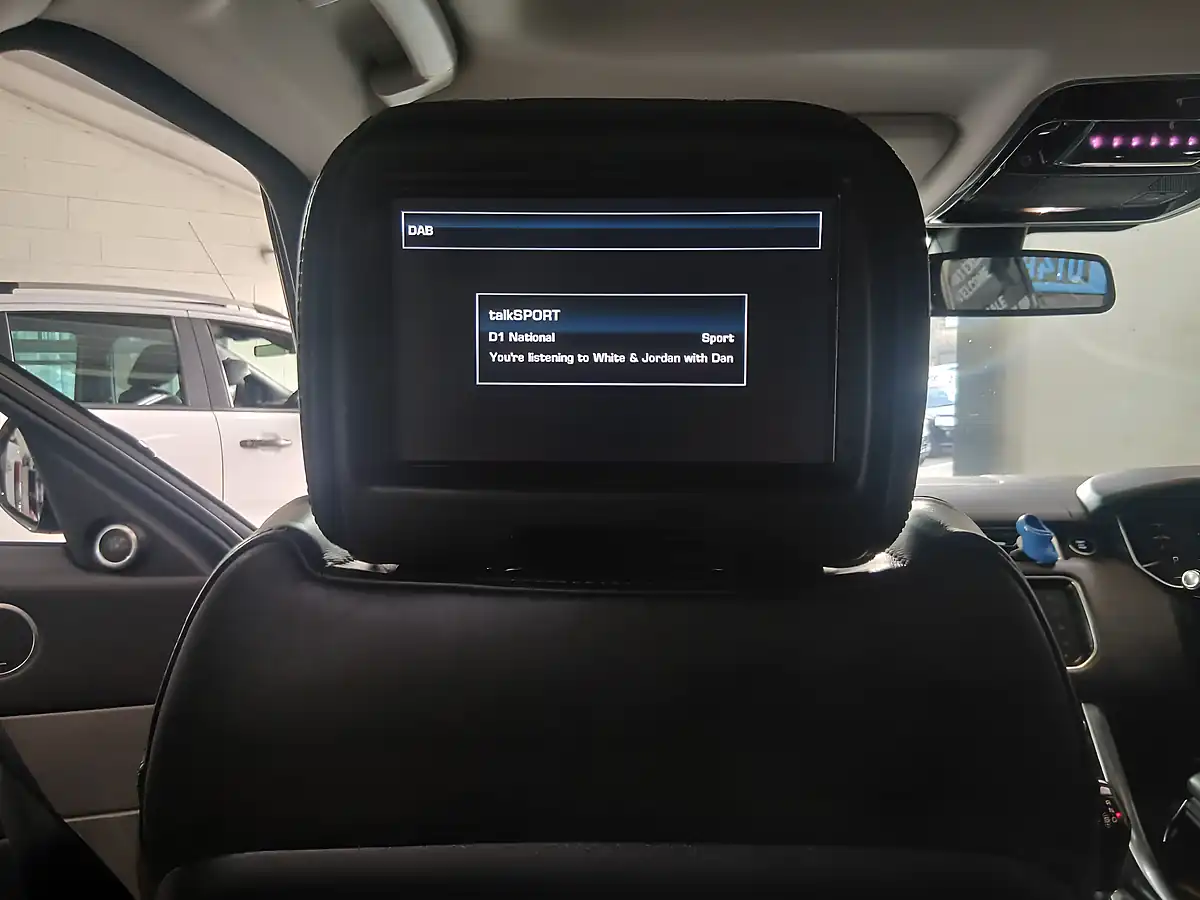 Used 2016 Land Rover Range Rover Sport Hse Dynamic Black - Interior and Exterior details 18