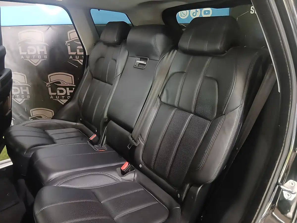 Used 2016 Land Rover Range Rover Sport Hse Dynamic Black - Interior and Exterior details 19