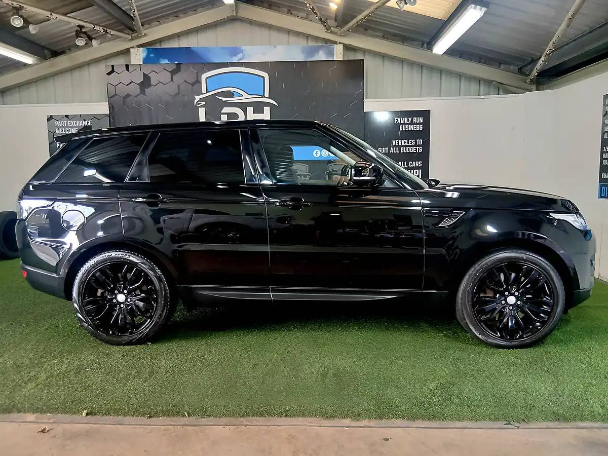 Used 2016 Land Rover Range Rover Sport Hse Dynamic Black - Interior and Exterior details 2