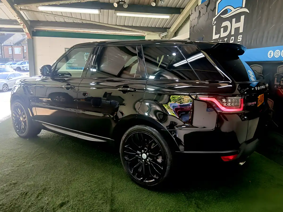 Used 2016 Land Rover Range Rover Sport Hse Dynamic Black - Interior and Exterior details 4
