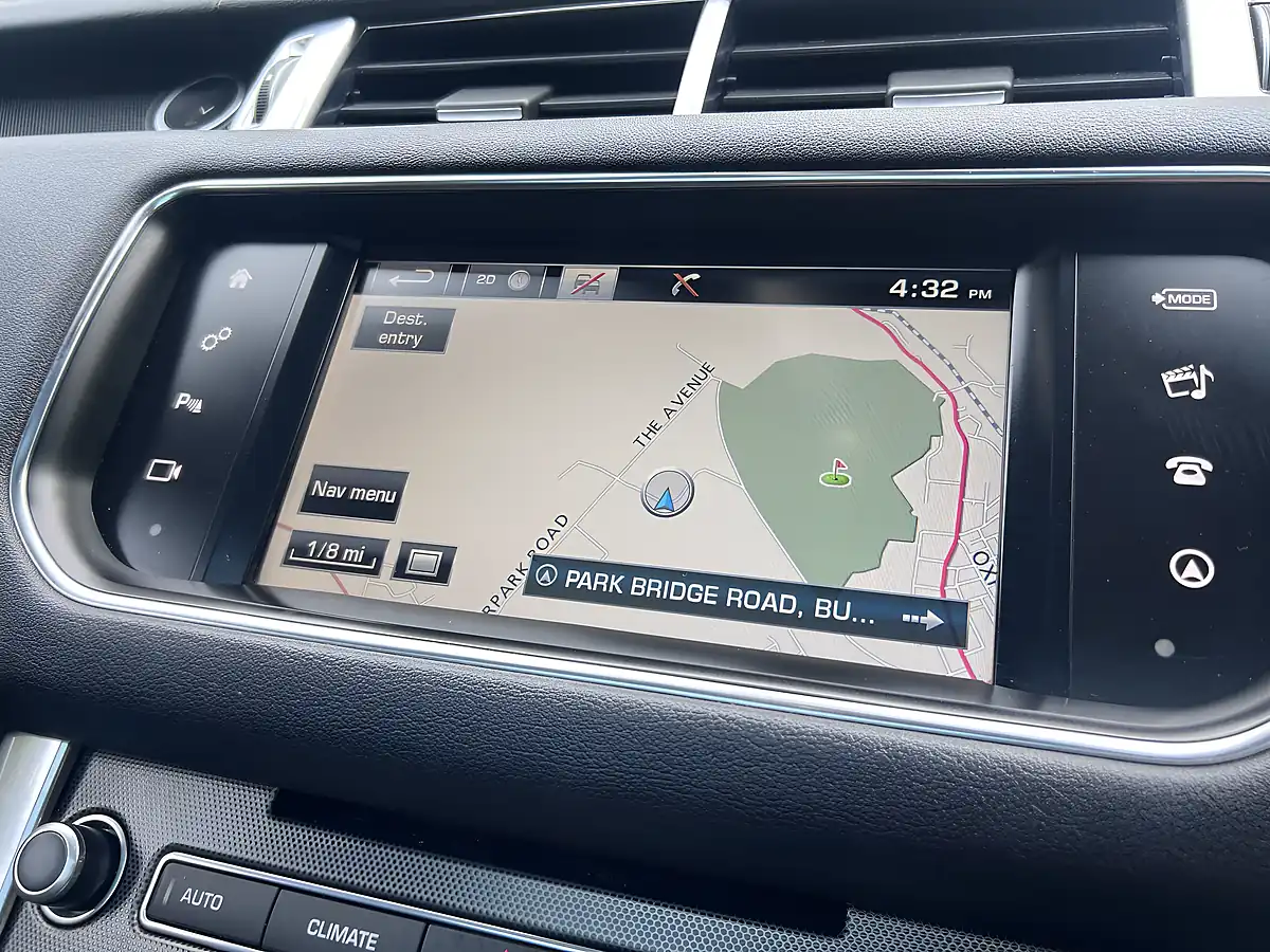 Used 2016 Land Rover Range Rover Sport Hse Dynamic Black - Interior and Exterior details 15