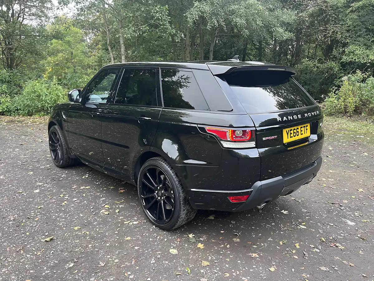 Used 2016 Land Rover Range Rover Sport Hse Dynamic Black - Interior and Exterior details 4