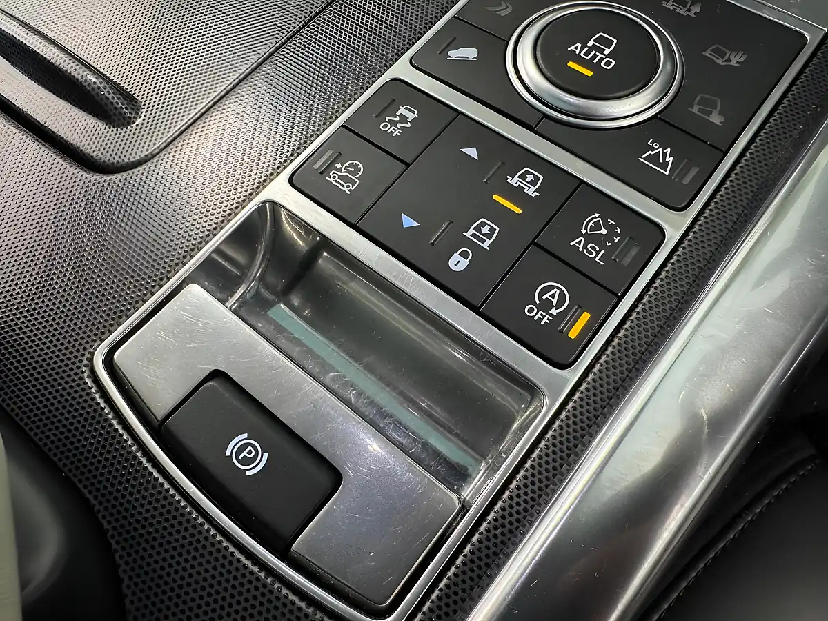 Used 2016 Land Rover Range Rover Sport Hse Dynamic Carpathian Grey - Interior and Exterior details 14